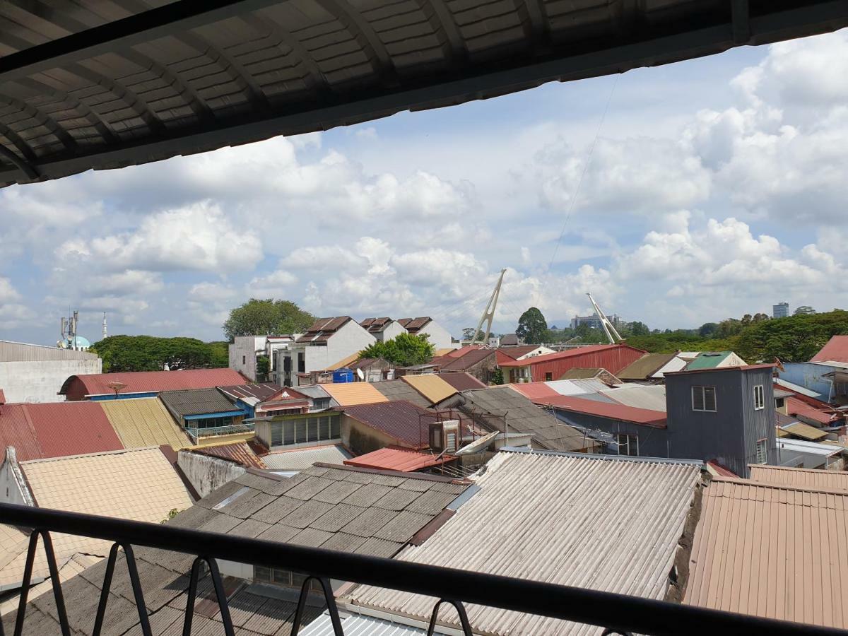 A Pousada Hornbill'S Nest Kuching Exterior foto